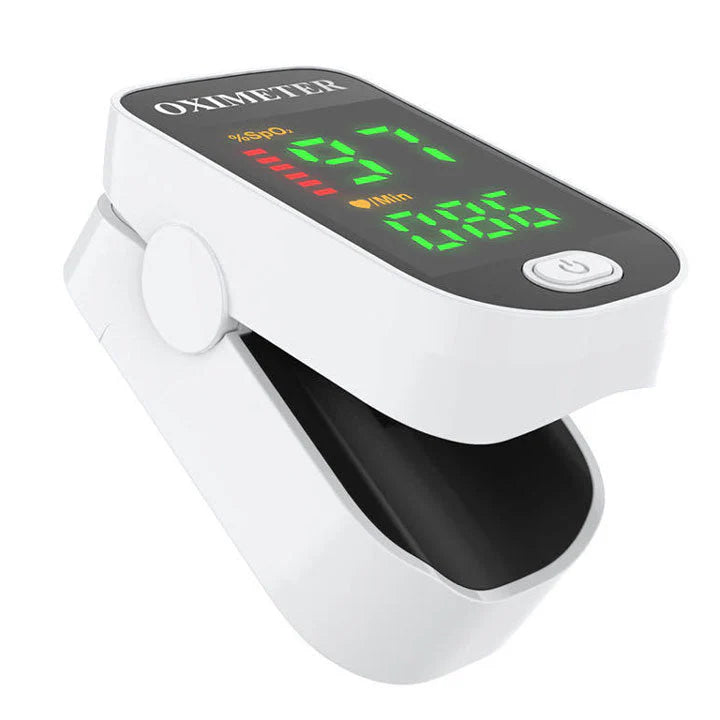 Vingertop oximeter LED display toont SpO2 percentage en hartslag per minuut