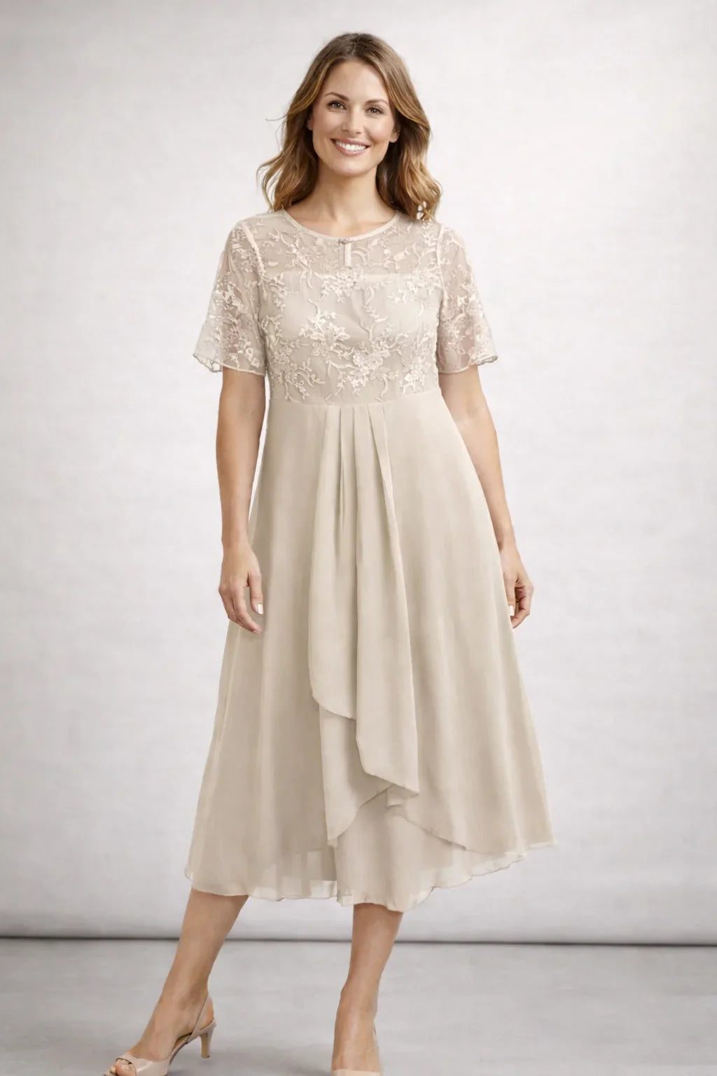Eva | Midi Jurk met Kanten Top Beige