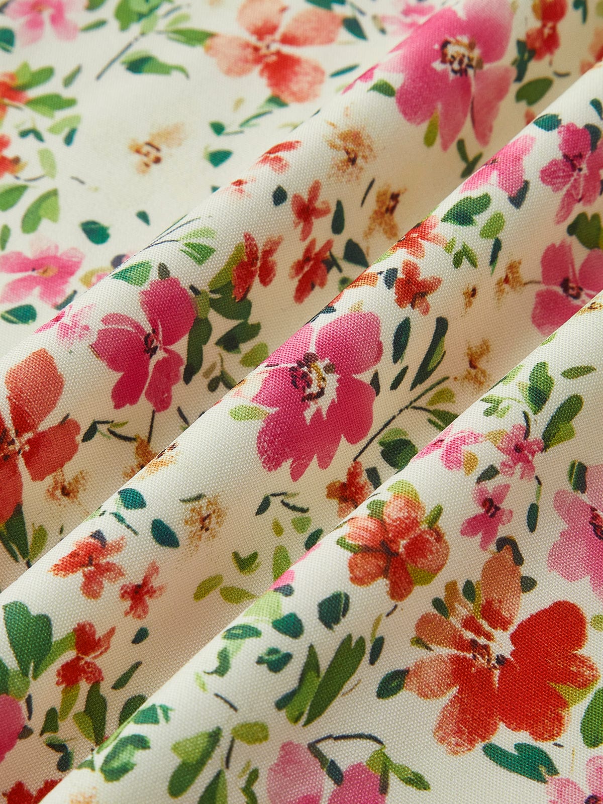Romantische midi jurk met vierkante halslijn en delicate bloemenprint