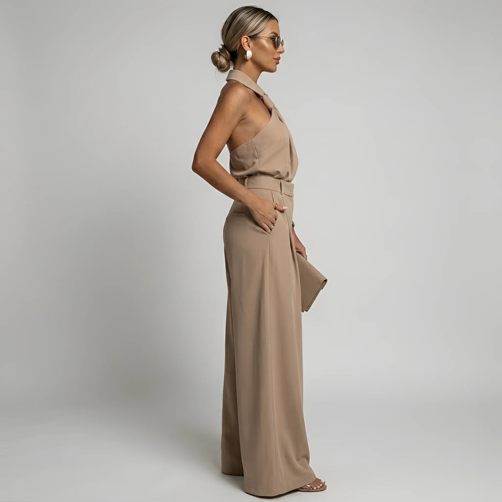 Lotje | Jumpsuit met Halternek en Wijde Pijpen