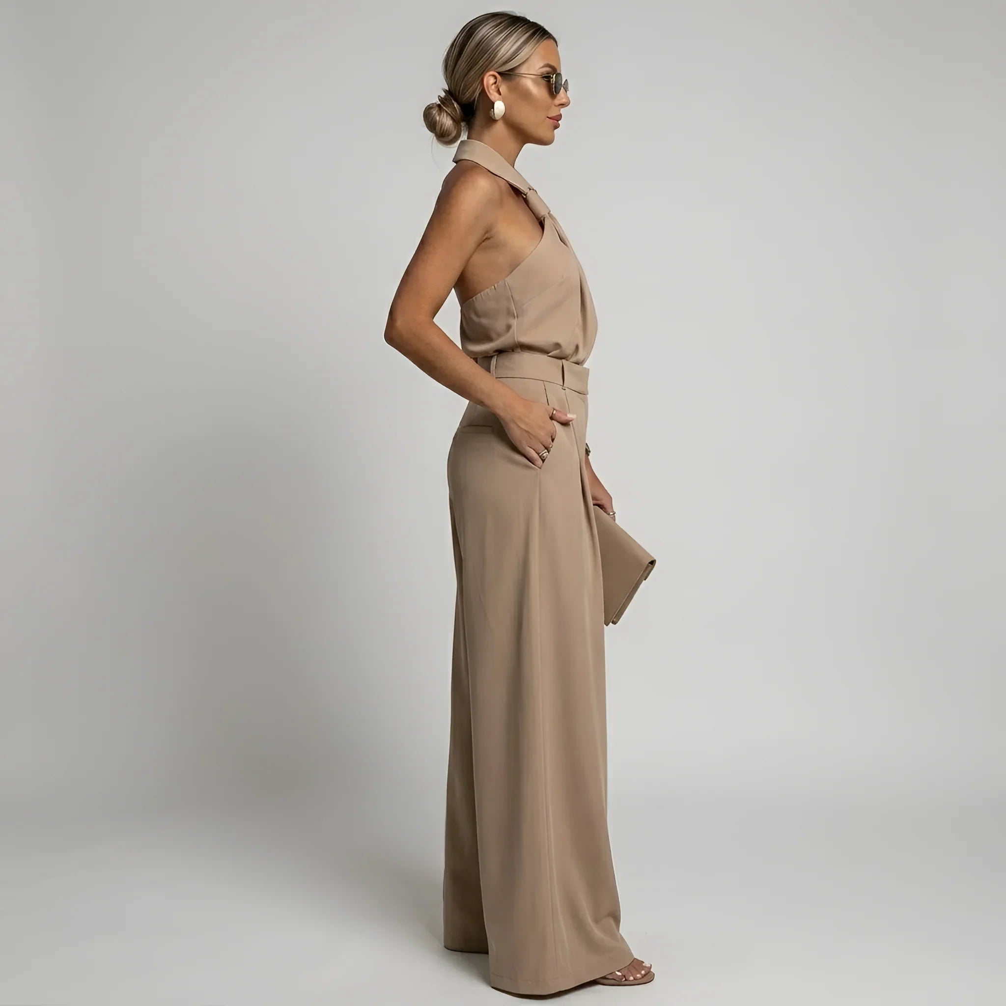 Lotje | Jumpsuit met Halternek en Wijde Pijpen