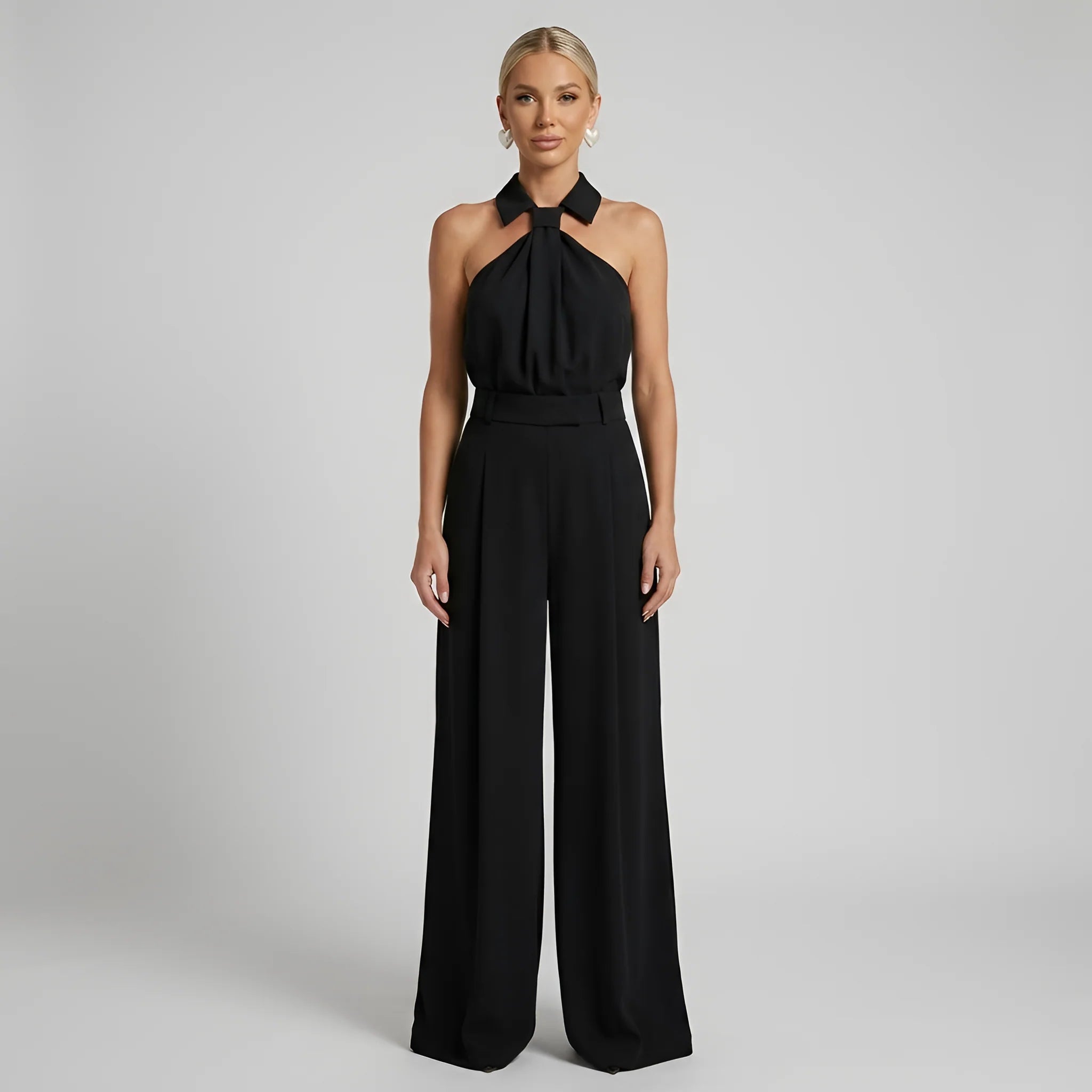 Lotje | Jumpsuit met Halternek en Wijde Pijpen Zwart
