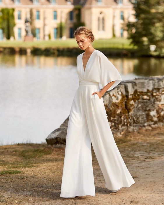 Maud | Dames Jumpsuit met V-hals en Wijde Pijpen Wit