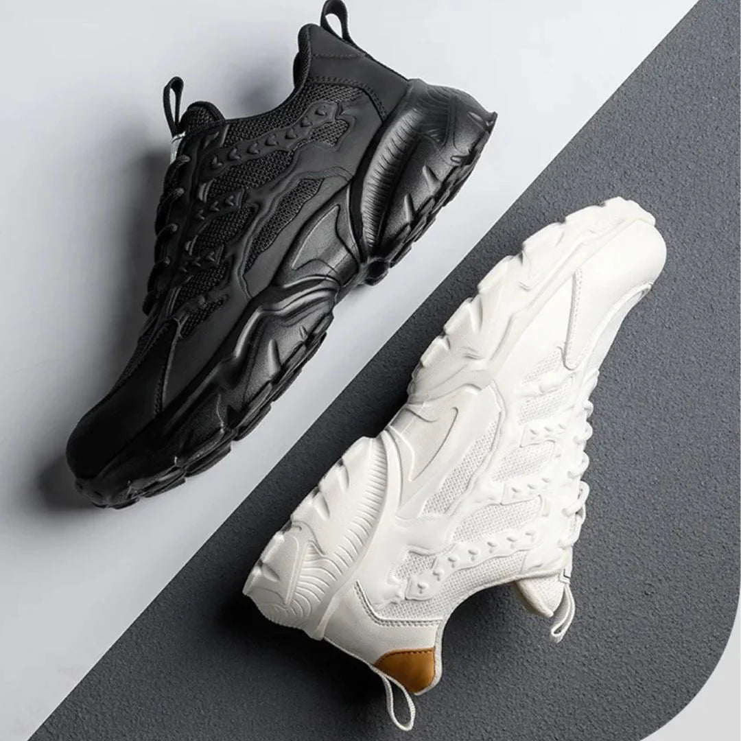 Casual dames sneakers met dikke zool en mesh panelen, zijaanzicht toont hoogte platformzool