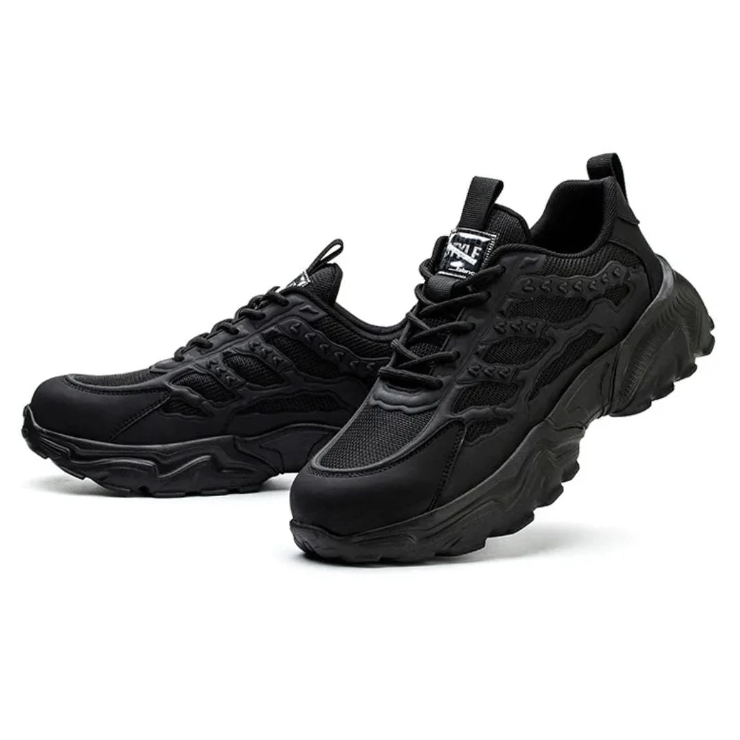 Dames platform sneakers in wit met geribbelde zool en vetersluiting, vooraanzicht op neutrale ondergrond