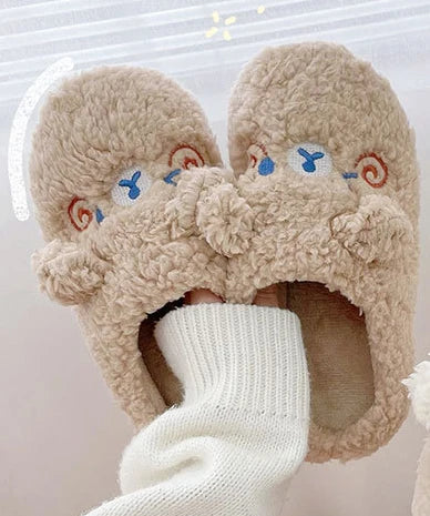 Fluffy Animal Pantoffels gedragen voor comfortabel thuisgebruik