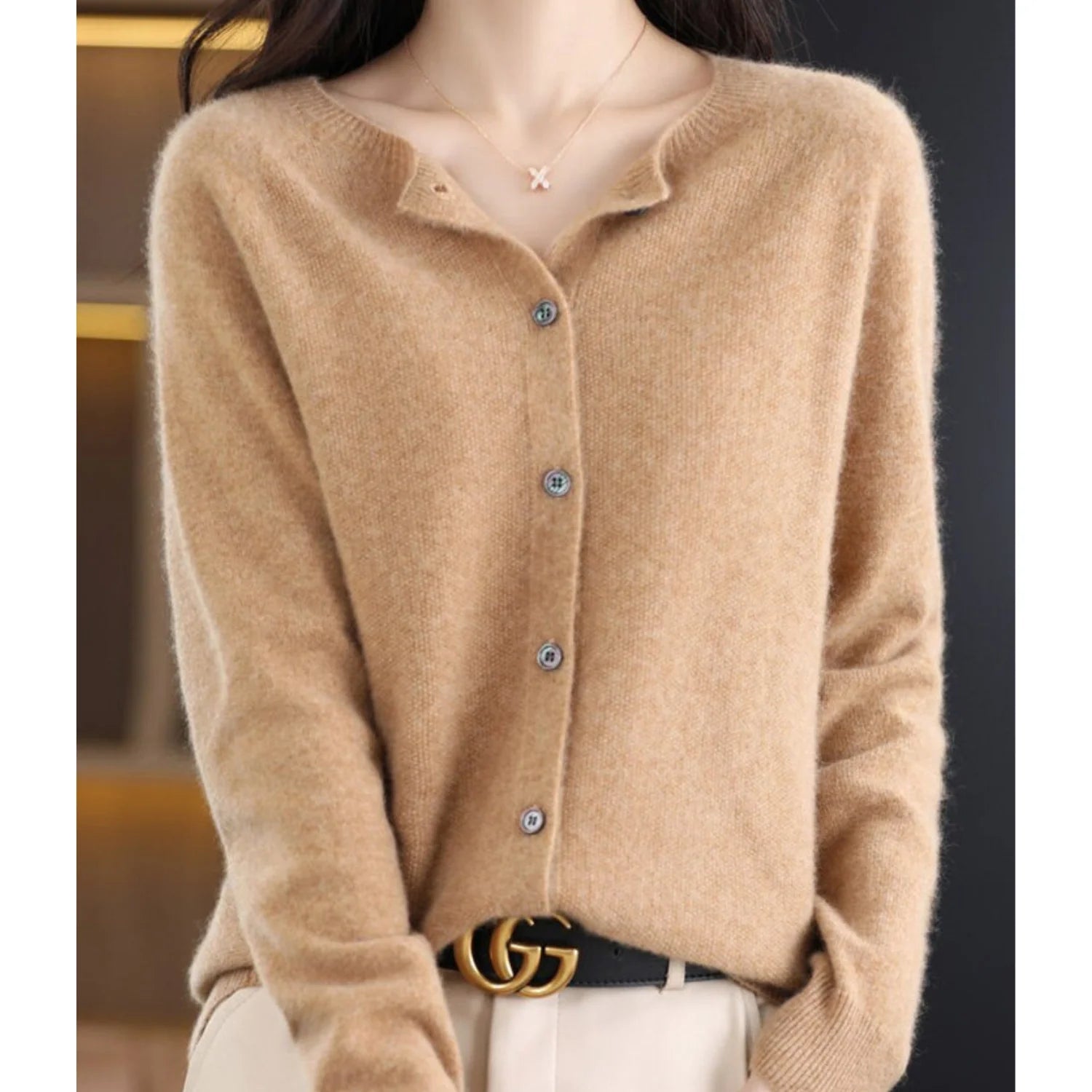 Volledige weergave van relaxed fit cardigan met knoopsluiting voor dames