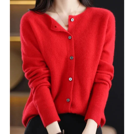 Volledige lengte weergave van zwarte gebreide cardigan met knoopsluiting voor dames
