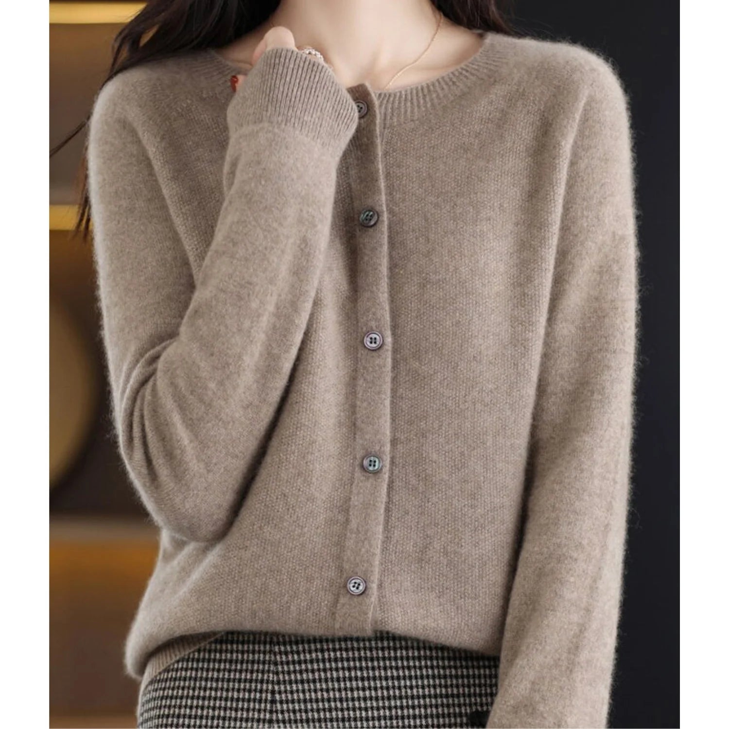 Gebreide cardigan met tijdloos ontwerp en comfortabele structuur voor dames