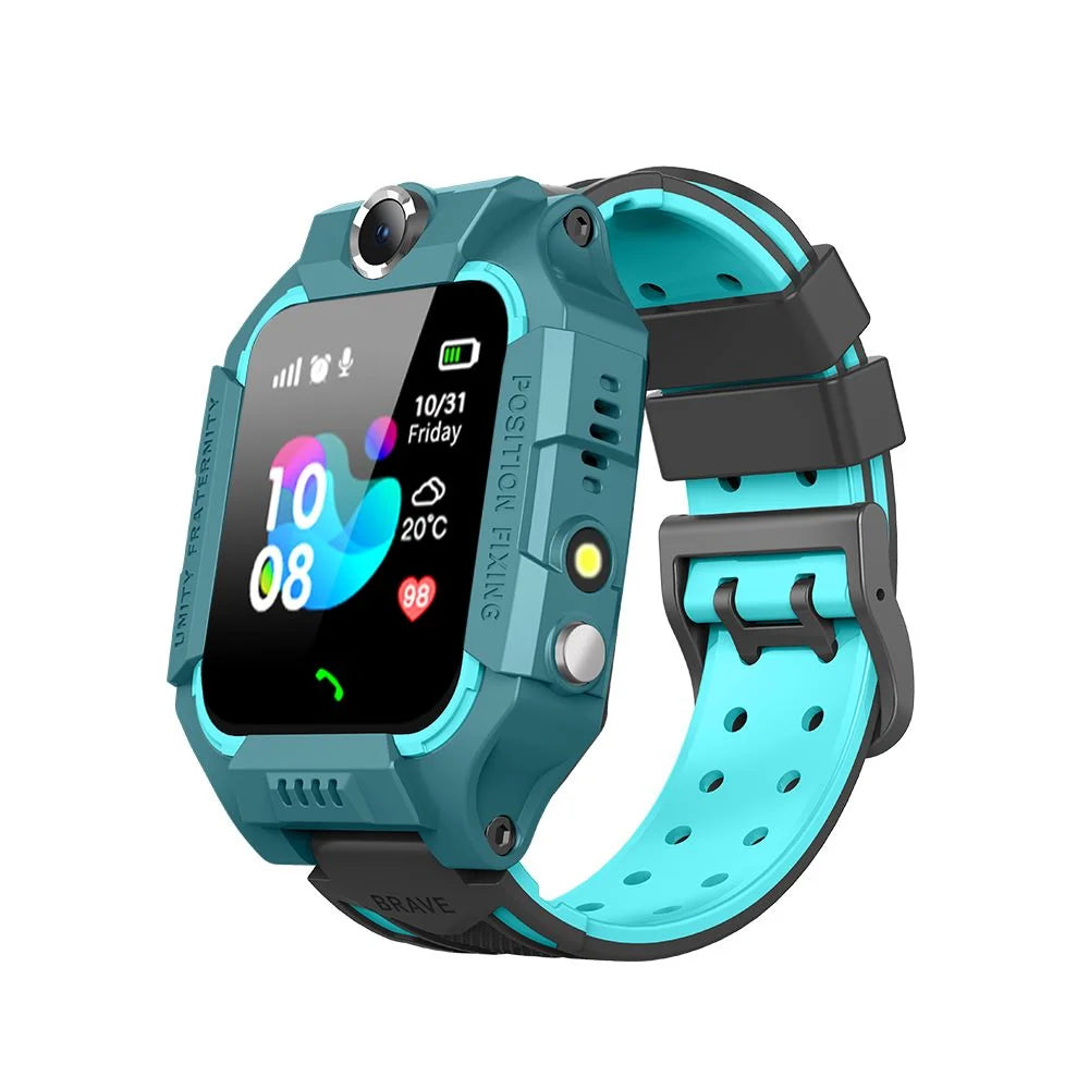 Smartwatch met siliconen band en gaatjespatroon voor comfortabele pasvorm bij kinderen