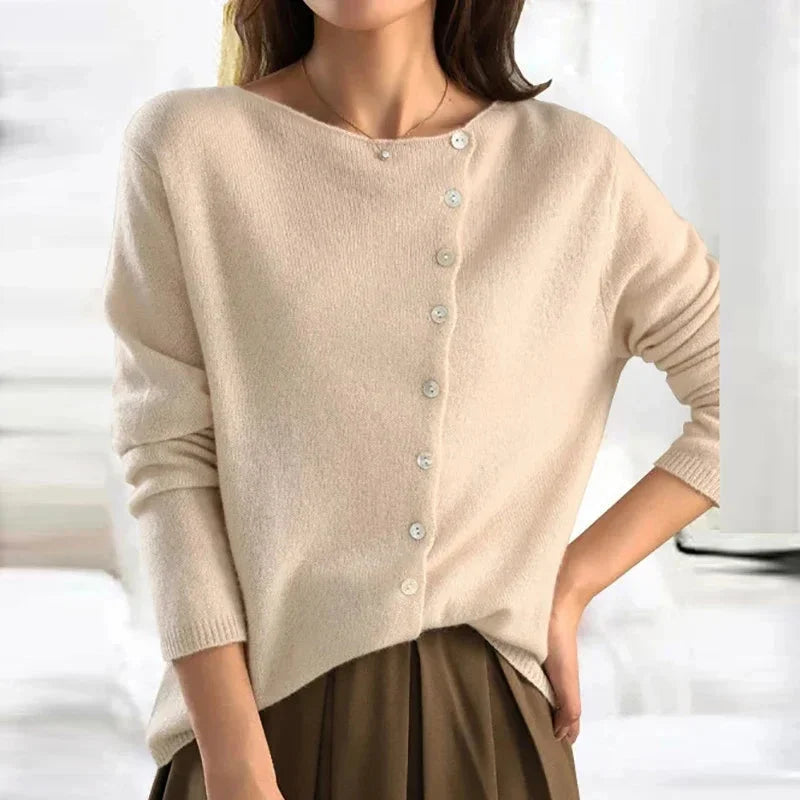 Gebreide dames cardigan met verfijnde knopen en zachte gestructureerde stof voor herfst en winter