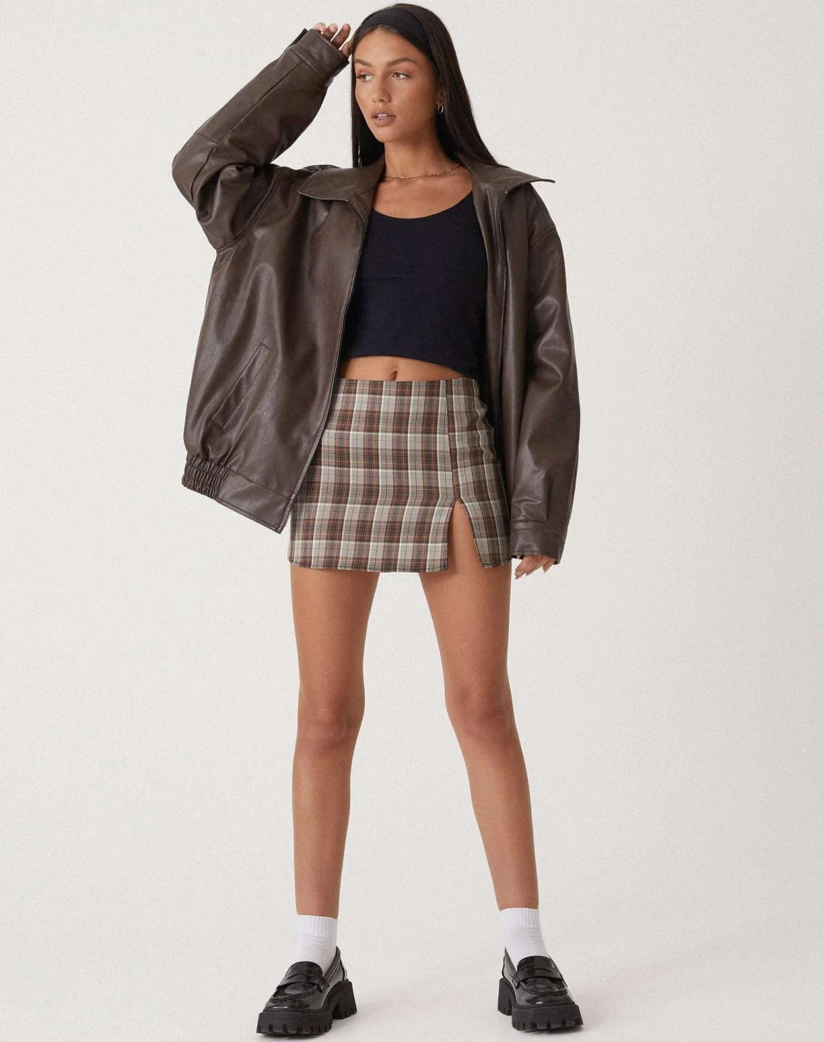 Oversized bomber jas voor dames met relaxed fit en kraag detail close-up