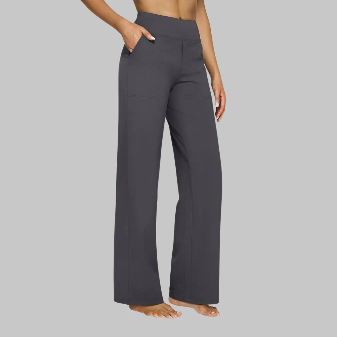 Dames flared stretchbroek hoge taille volledig lichaam shot met wijdlopende pijpen en comfortabele pasvorm