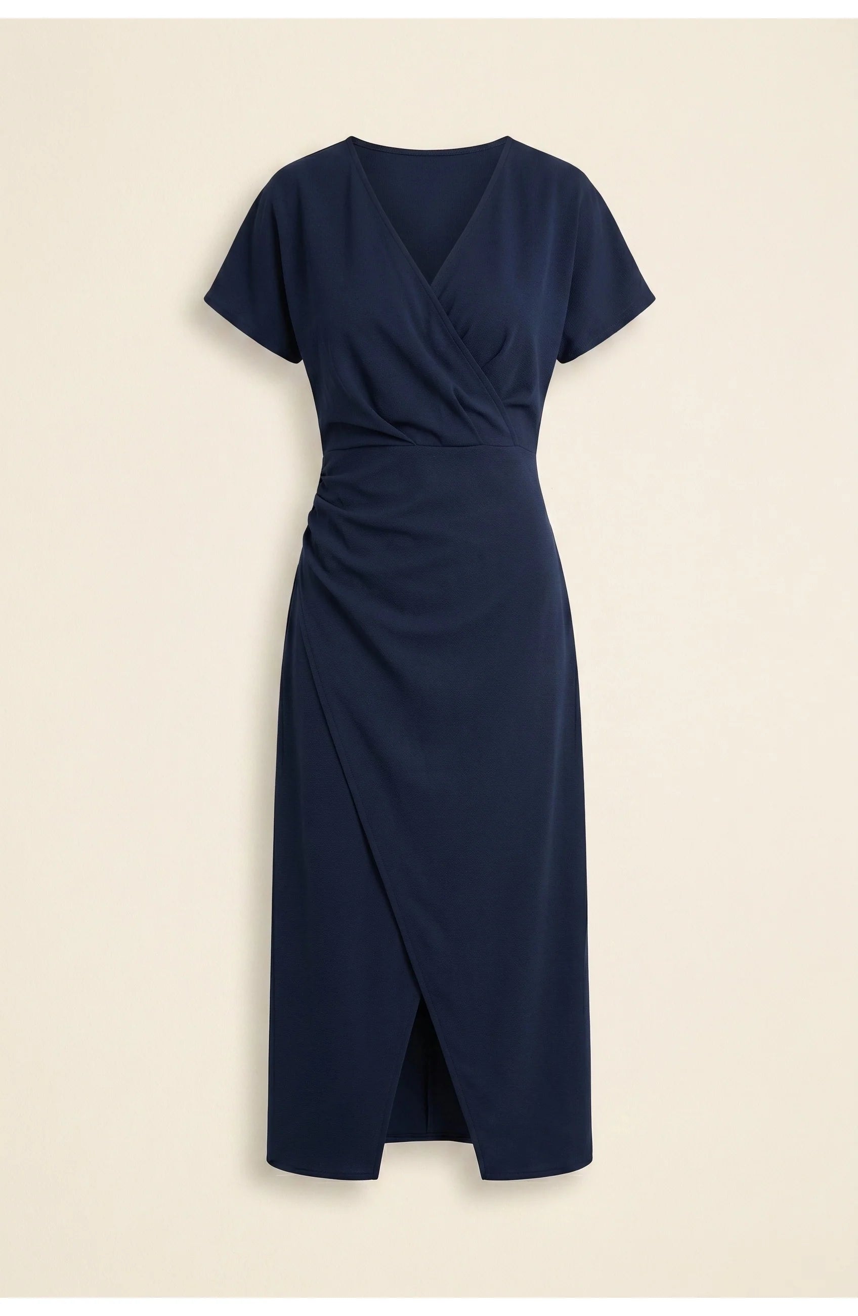 Close-up van split en midi lengte van jurk