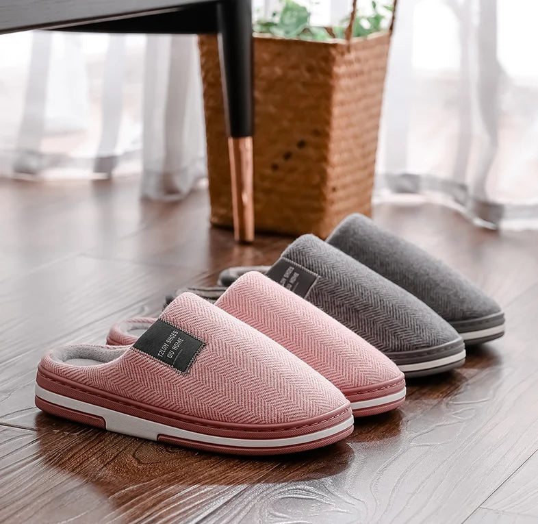 Heren pantoffels met visgraatpatroon en antislip zool, Gentlemen's Feet NIEUW | Altijd warme voeten in stijl, verkrijgbaar in roze en grijs